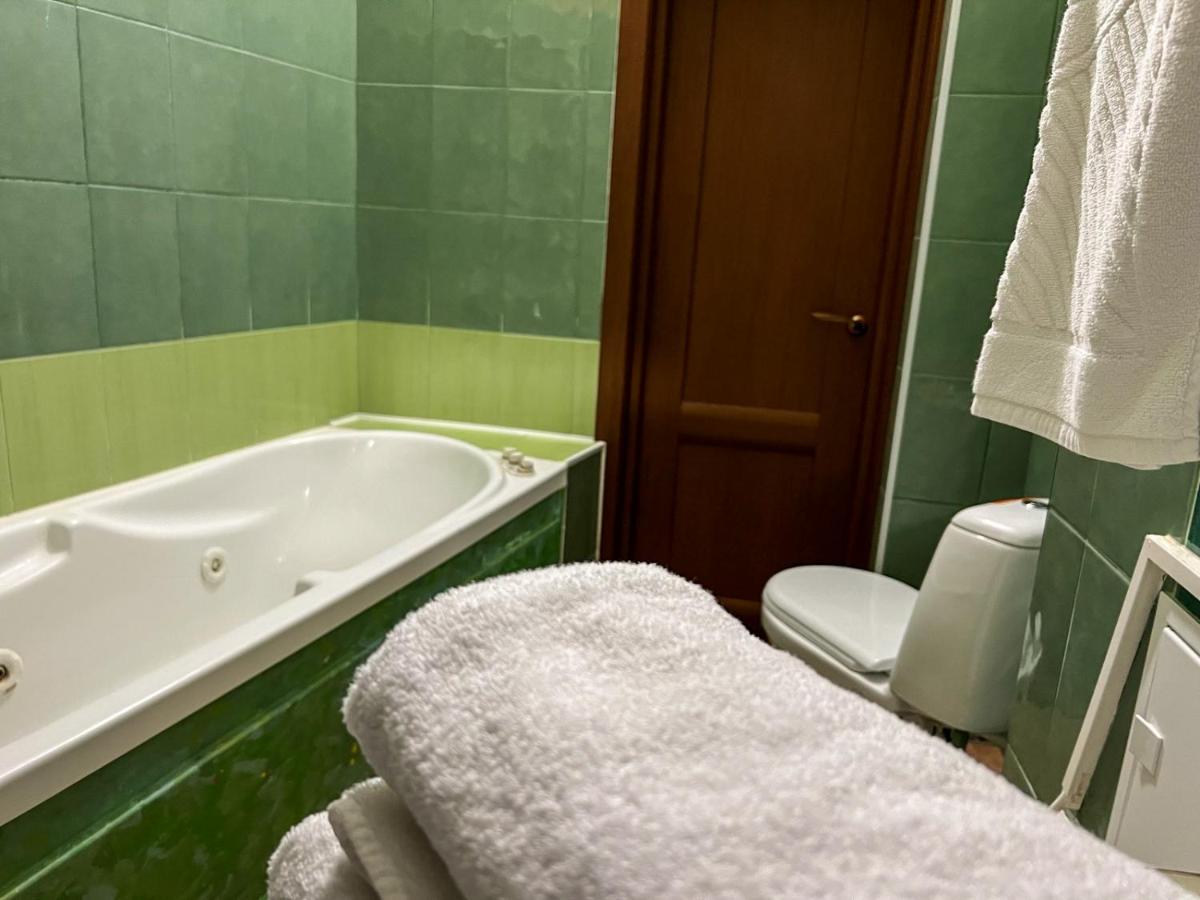 Apartment In The Historic Center Kyiv Exterior photo