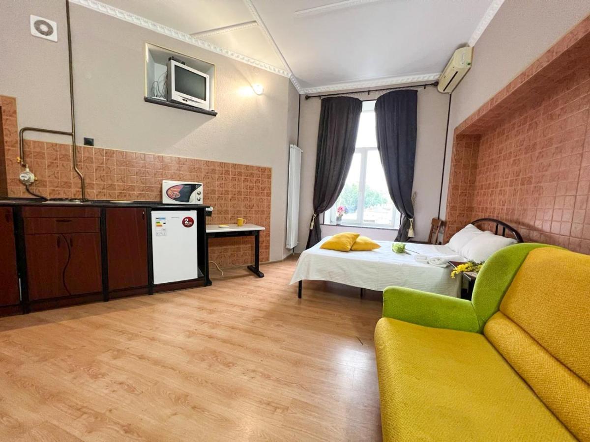 Apartment In The Historic Center Kyiv Exterior photo