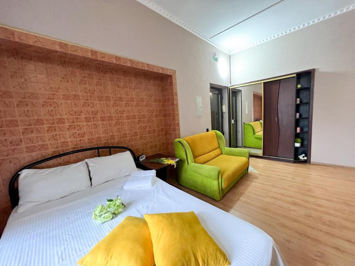 Apartment In The Historic Center Kyiv Exterior photo