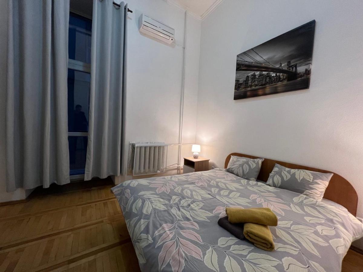 Apartment In The Historic Center Kyiv Exterior photo