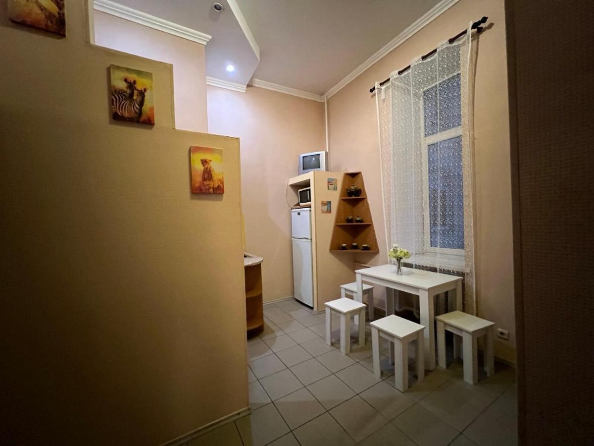 Apartment In The Historic Center Kyiv Exterior photo